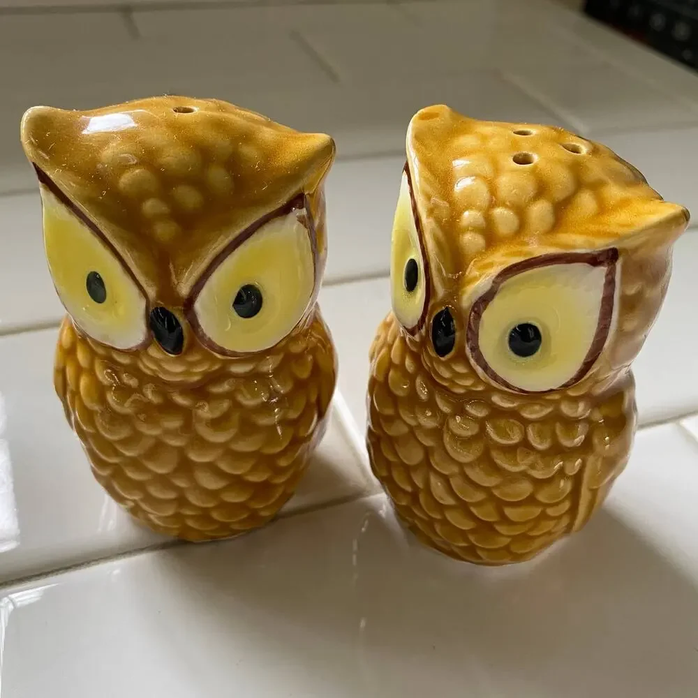 OWL Salt & Pepper Shakers Ceramic Vintage Made in Japan Original Sticker